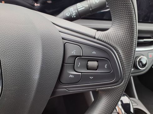 New 2026 Buick Envista Preferred image 10