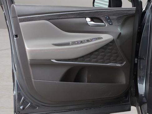Used 2020 Hyundai Santa Fe Limited w/ Cargo Package FWD image 16