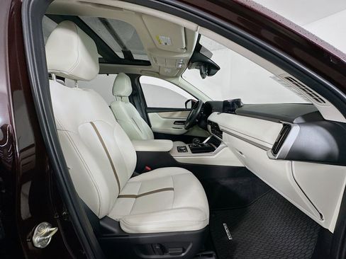 Certified 2024 MAZDA CX-90 Plug-In Hybrid w/ Premium Plus AWD/4WD image 31