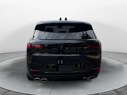 Used 2025 Land Rover Range Rover Sport Dynamic SE AWD/4WD image 6