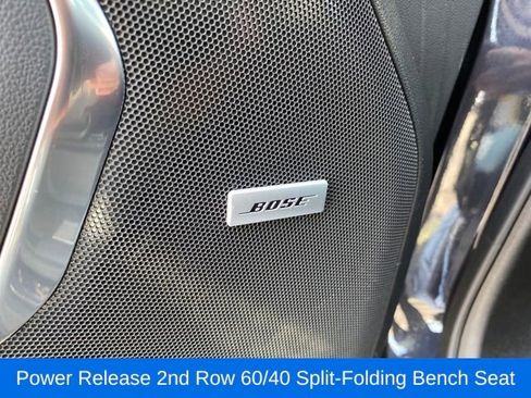 Used 2023 GMC Yukon XL SLT w/ SLT Premium Package image 20