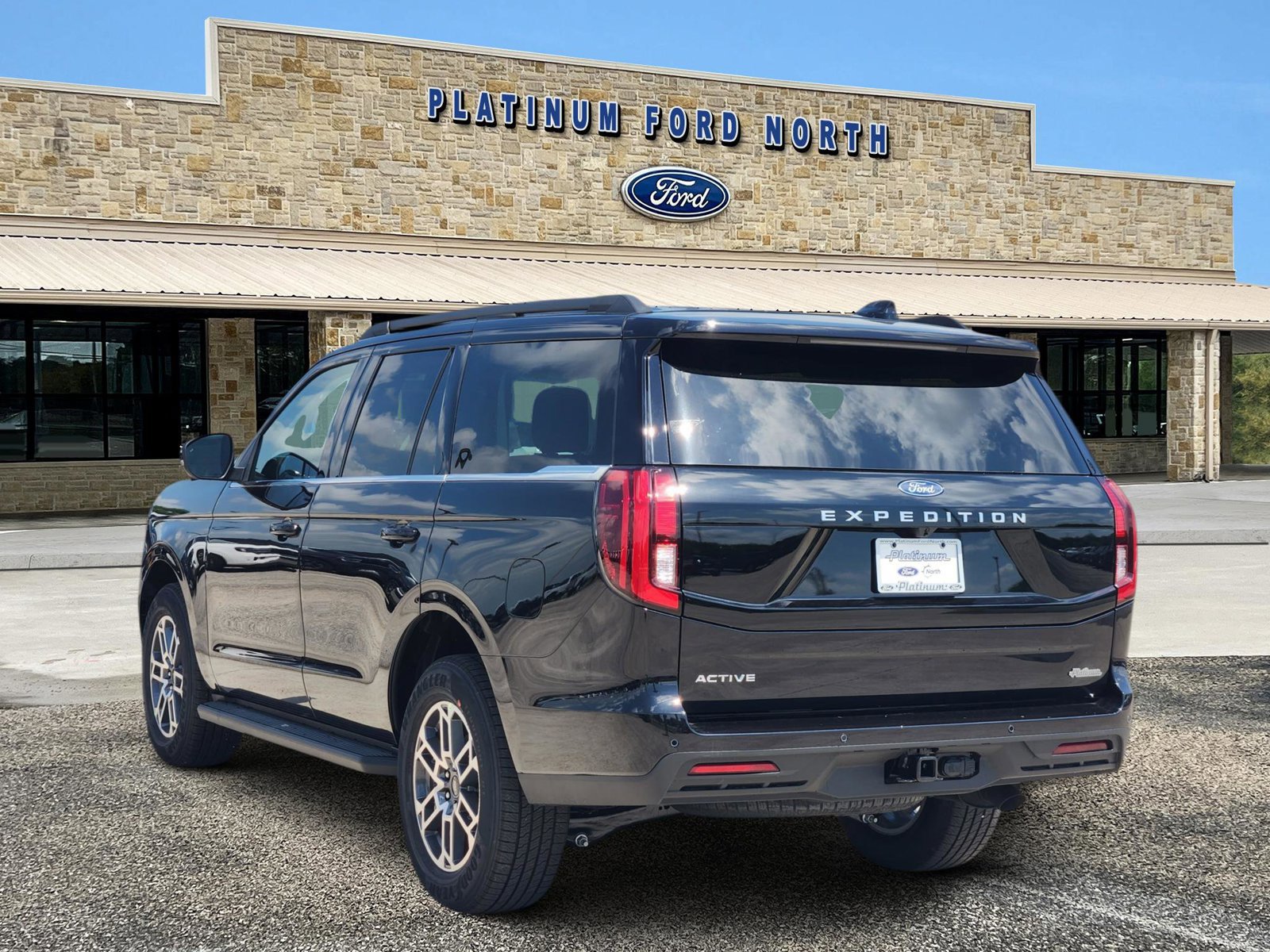 New 2026 Ford Expedition Active RWD image 4