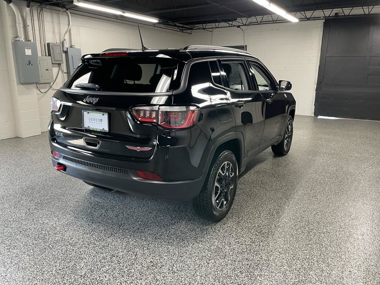 Used 2019 Jeep Compass Trailhawk w/ Leather Interior Group AWD/4WD image 7