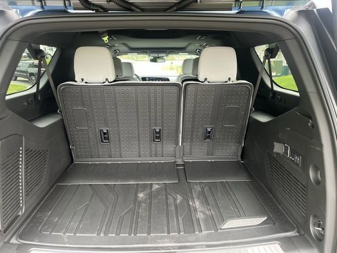 New 2026 Chevrolet Suburban Premier w/ Sun And Tow Package image 5