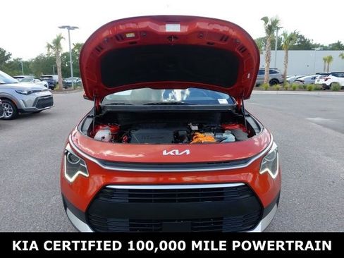 Certified 2023 Kia Niro EX FWD image 9