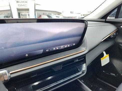 New 2026 Buick Envision Avenir image 13