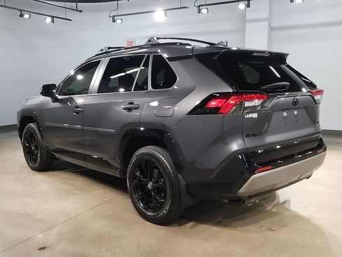 Certified 2025 Toyota RAV4 SE w/ Convenience Package image 5