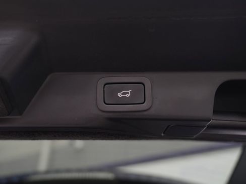 Used 2015 Land Rover Range Rover Sport HSE AWD/4WD image 16