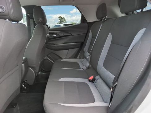 Used 2025 Chevrolet TrailBlazer LT AWD/4WD image 29