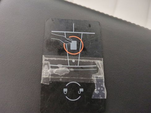 Used 2023 Tesla Model Y Long Range image 36