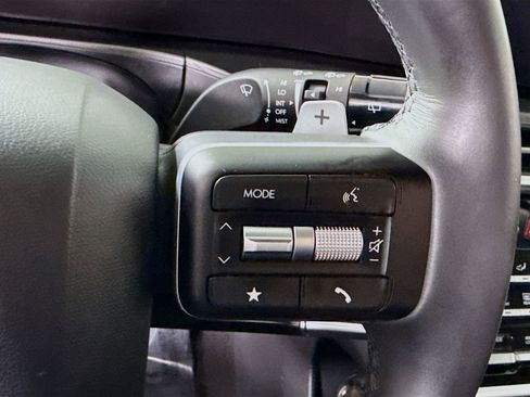 Certified 2025 Hyundai Santa Fe SE image 22