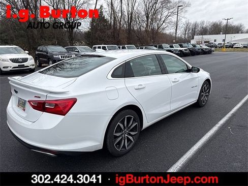 Used 2022 Chevrolet Malibu RS image 3