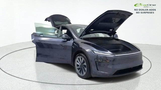 Used 2026 Tesla Model Y AWD image 11
