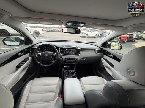 Used 2019 Kia Sorento SX FWD image 11