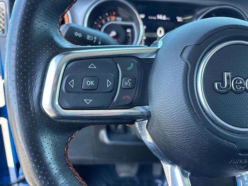 Used 2023 Jeep Gladiator Mojave w/ Cold Weather Group AWD/4WD image 19
