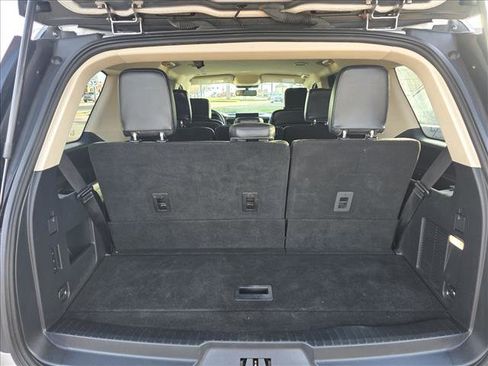 Used 2022 Ford Expedition XLT image 5