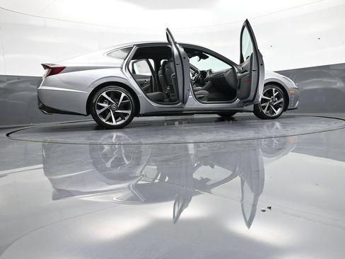 Certified 2023 Hyundai Sonata SEL Plus FWD image 48
