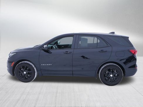 Used 2024 Chevrolet Equinox LS image 4