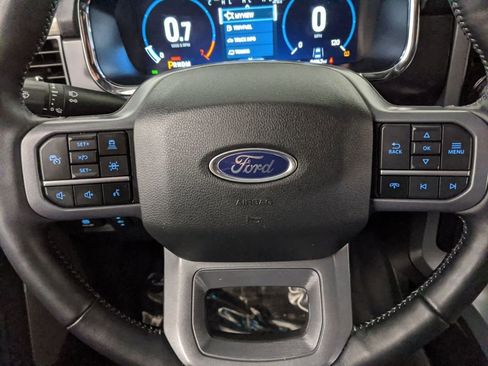 Used 2023 Ford F150 Lariat w/ Trailer Tow Package image 11