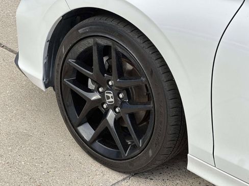 Used 2025 Honda Civic Sport image 7
