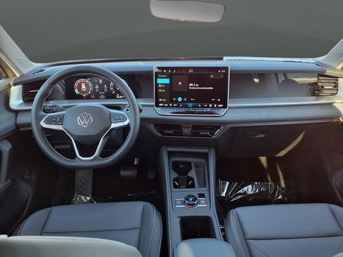 New 2026 Volkswagen Tiguan SE AWD/4WD image 13