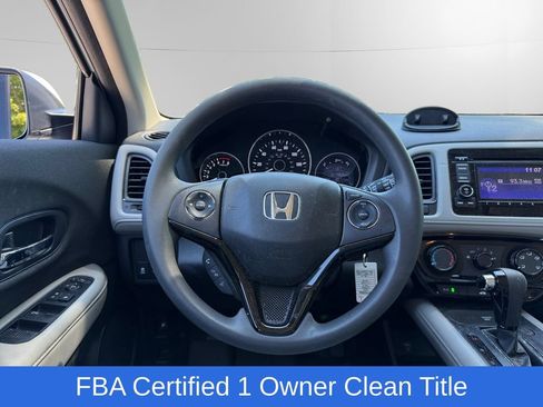 Used 2022 Honda HR-V LX image 11