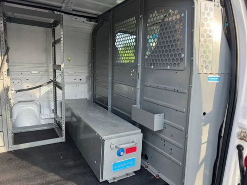 Used 2013 Ford E-250 and Econoline 250 w/ PWR Group RWD image 18