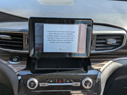 Used 2021 Ford Explorer Limited w/ Equipment Group 301A image 20