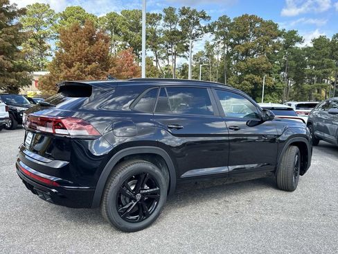 New 2026 Volkswagen Atlas Cross Sport SEL R-Line image 5