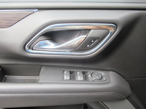 Used 2023 Chevrolet Tahoe LS AWD/4WD image 21