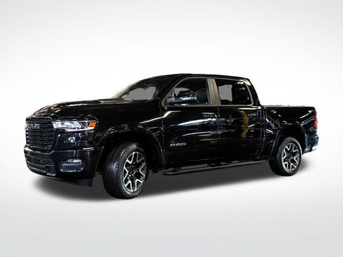 Used 2025 RAM 1500 Laramie AWD/4WD image 4