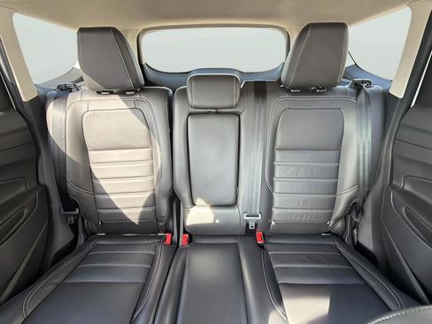 Used 2018 Ford Escape SEL w/ Ford Safe & Smart Package FWD image 31