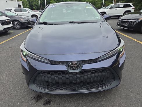 Used 2022 Toyota Corolla LE w/ Carpet Mat Package (TMS) FWD image 8