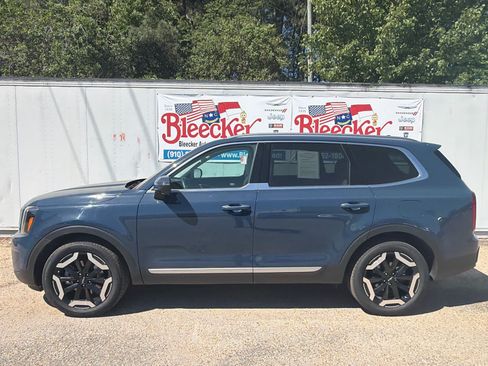 Used 2023 Kia Telluride S AWD/4WD image 7