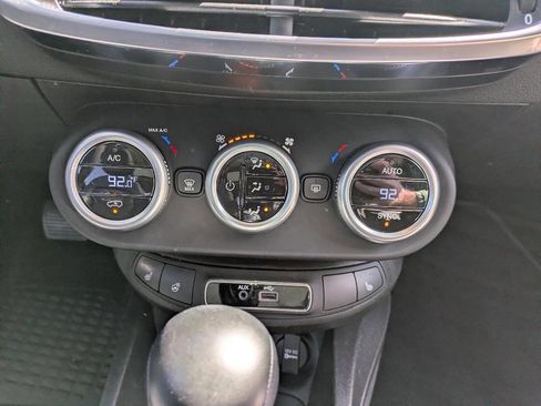 Used 2016 FIAT 500X Lounge image 18