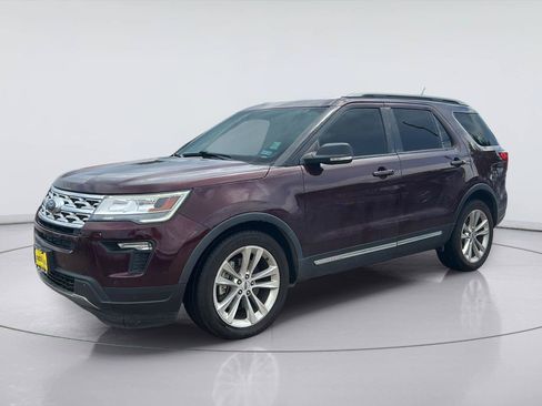 Used 2019 Ford Explorer XLT w/ Equipment Group 202A FWD image 1