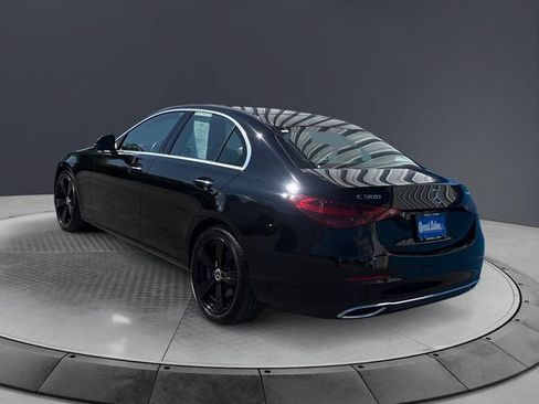 Used 2025 Mercedes-Benz C 300 4MATIC Sedan image 3