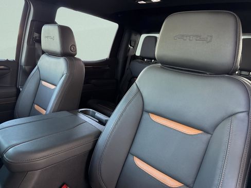 Used 2025 GMC Sierra 1500 AT4 w/ AT4 Premium Package image 32