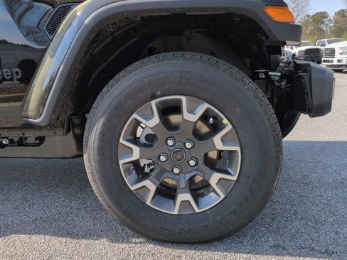 New 2026 Jeep Gladiator Sport image 10