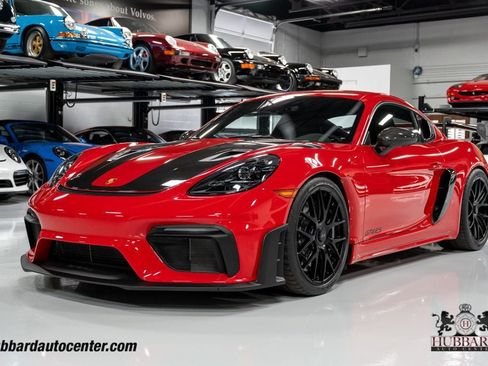 Used 2024 Porsche 718 Cayman GT4 RS RWD image 11