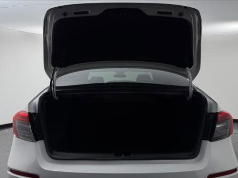 Used 2023 Honda Civic Sport image 17