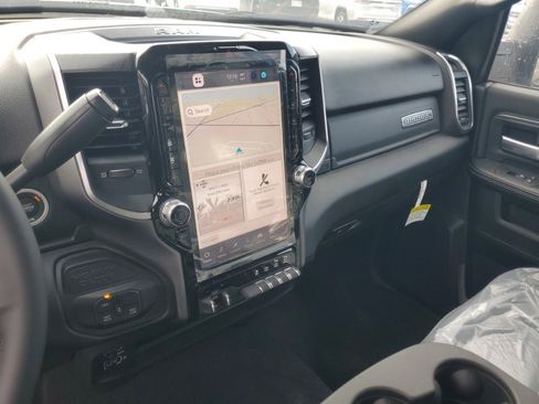 Used 2025 RAM 2500 Big Horn image 19