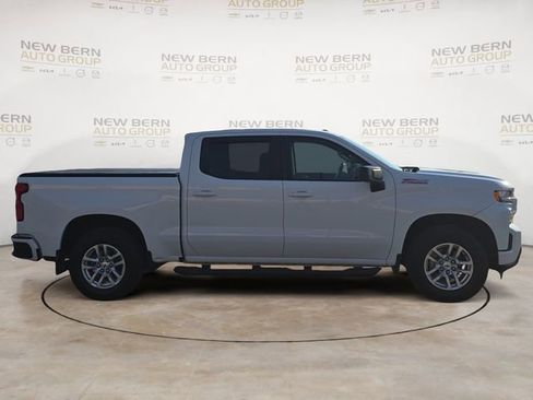 Used 2021 Chevrolet Silverado 1500 RST image 6