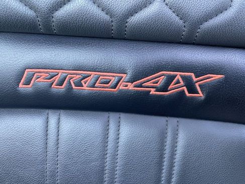 Used 2023 Nissan Frontier PRO-4X w/ Pro-4X Premium Package image 17