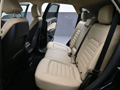 Certified 2023 Ford Edge SEL w/ Convenience Package AWD/4WD image 17