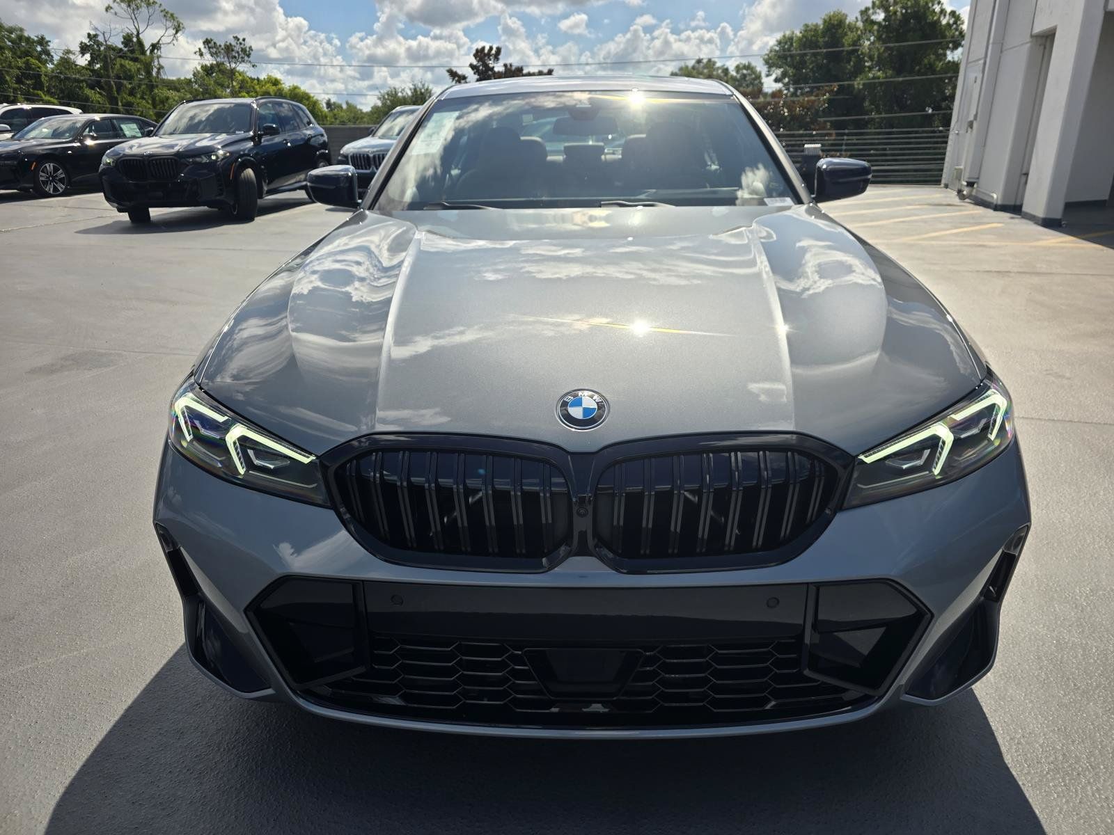 New 2026 BMW 330i Sedan w/ M Sport Package RWD image 2