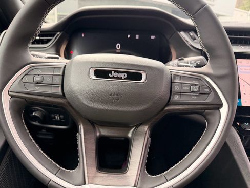 New 2026 Jeep Grand Cherokee Altitude AWD/4WD image 12