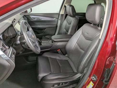 Used 2017 Cadillac XT5 Luxury w/ Driver Awareness Package FWD image 16