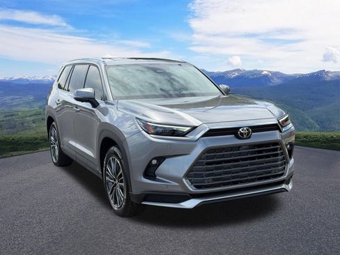 Used 2026 Toyota Grand Highlander AWD Hybrid image 8