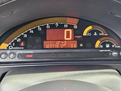 Used 2004 Honda S2000 image 11